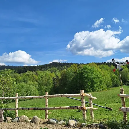 Zacisze Babci Ludwisi W Beskidzie Niskim Farma *